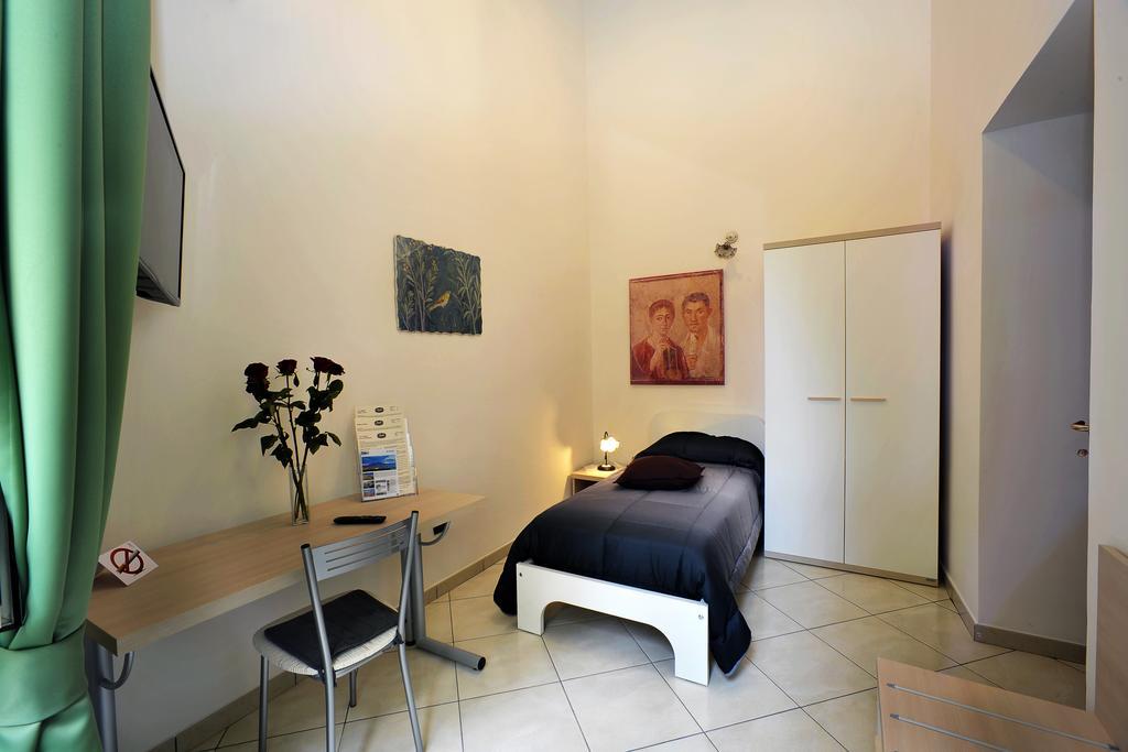 Italia Apartment Neapel Exteriör bild